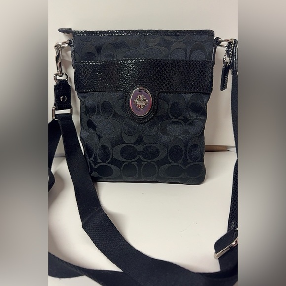 COACH C’s SIGNATURE CROSSBODY SHOULDER SATIN BLACK COLOR - Picture 3 of 9